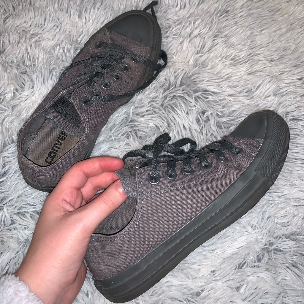 Gray Low Converse